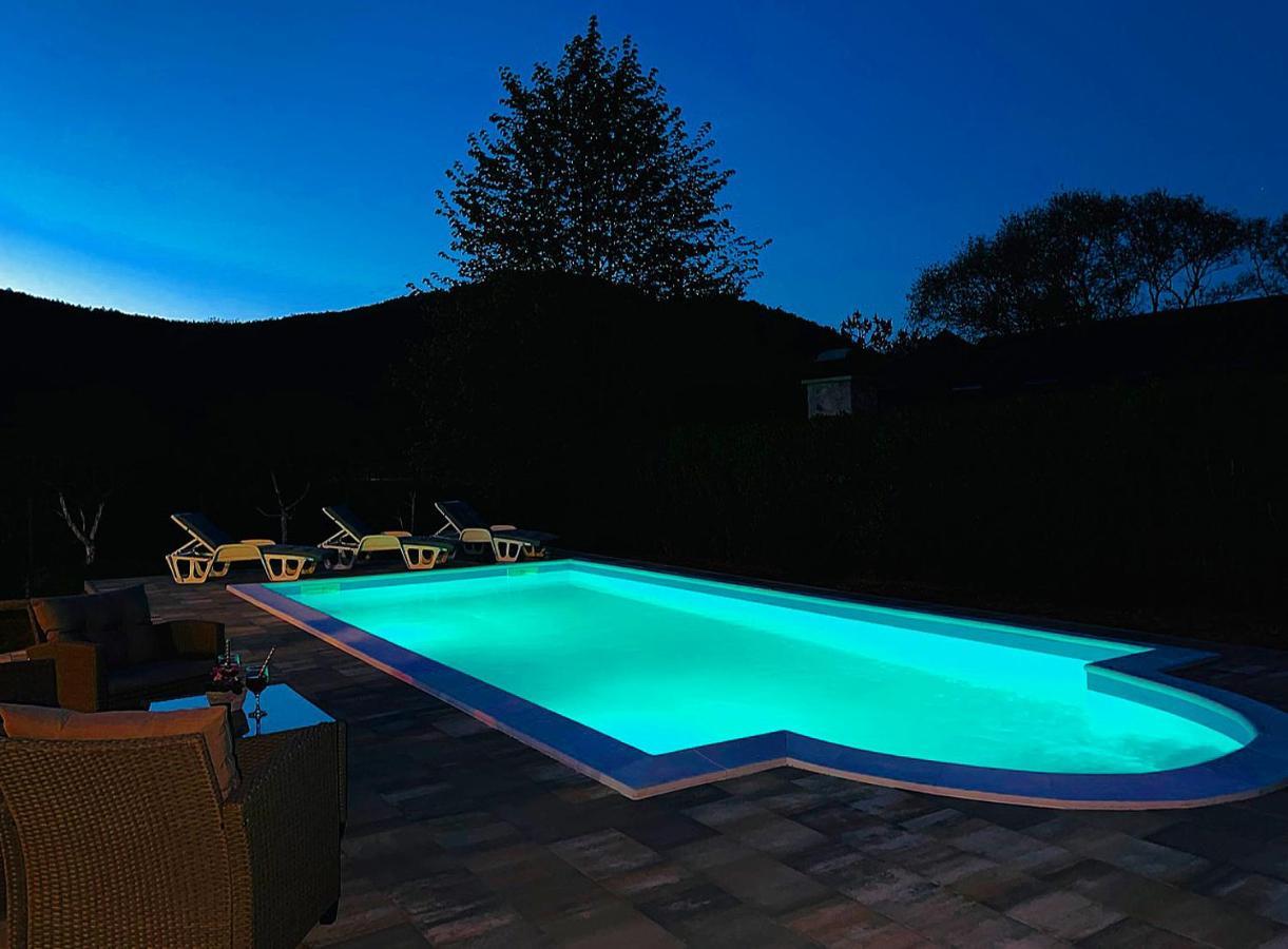 Crystal Racic Villa Bihac Exterior photo