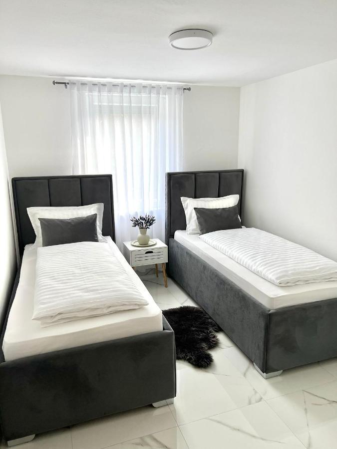 Crystal Racic Villa Bihac Exterior photo